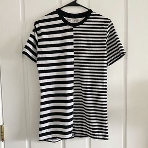NWOT Hot Topic Contrast Stripe Tee